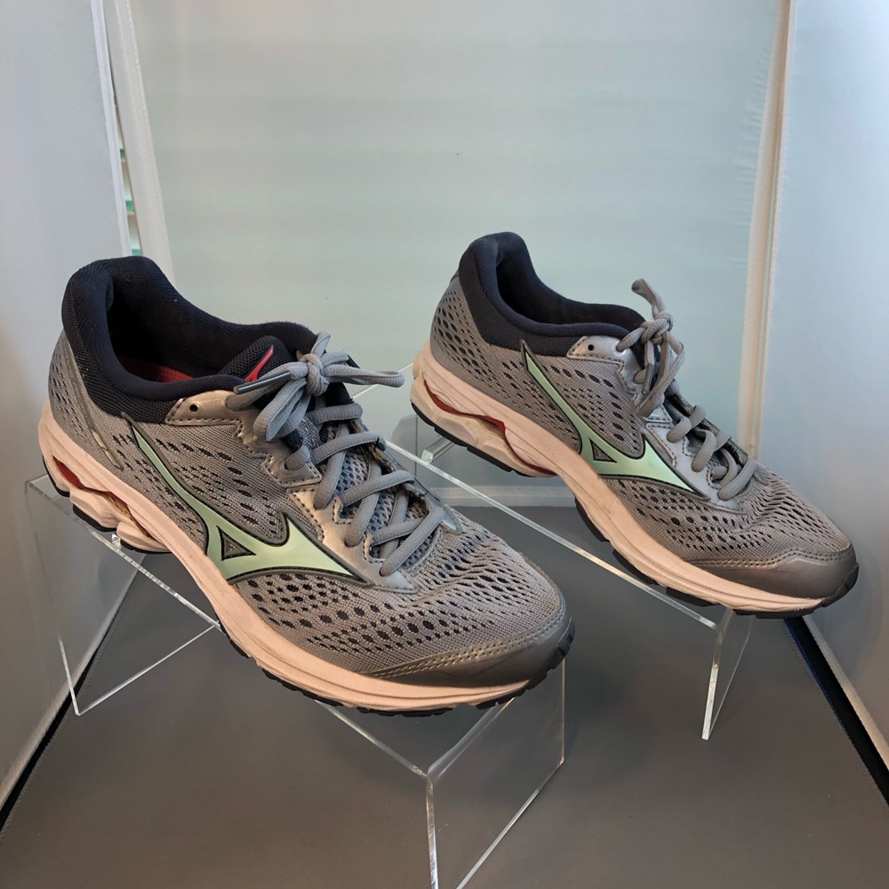 Misuno Wave Runner 22 Athletic Shoes